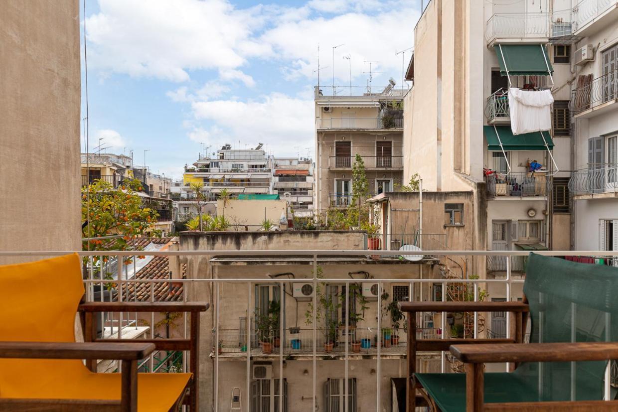 Studio With Sunny Balcony In Exarcheia Appartement Athene Buitenkant foto